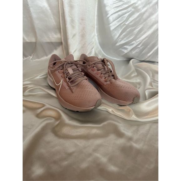Nike Shoes - Pink Nike Pegasus Sneakers